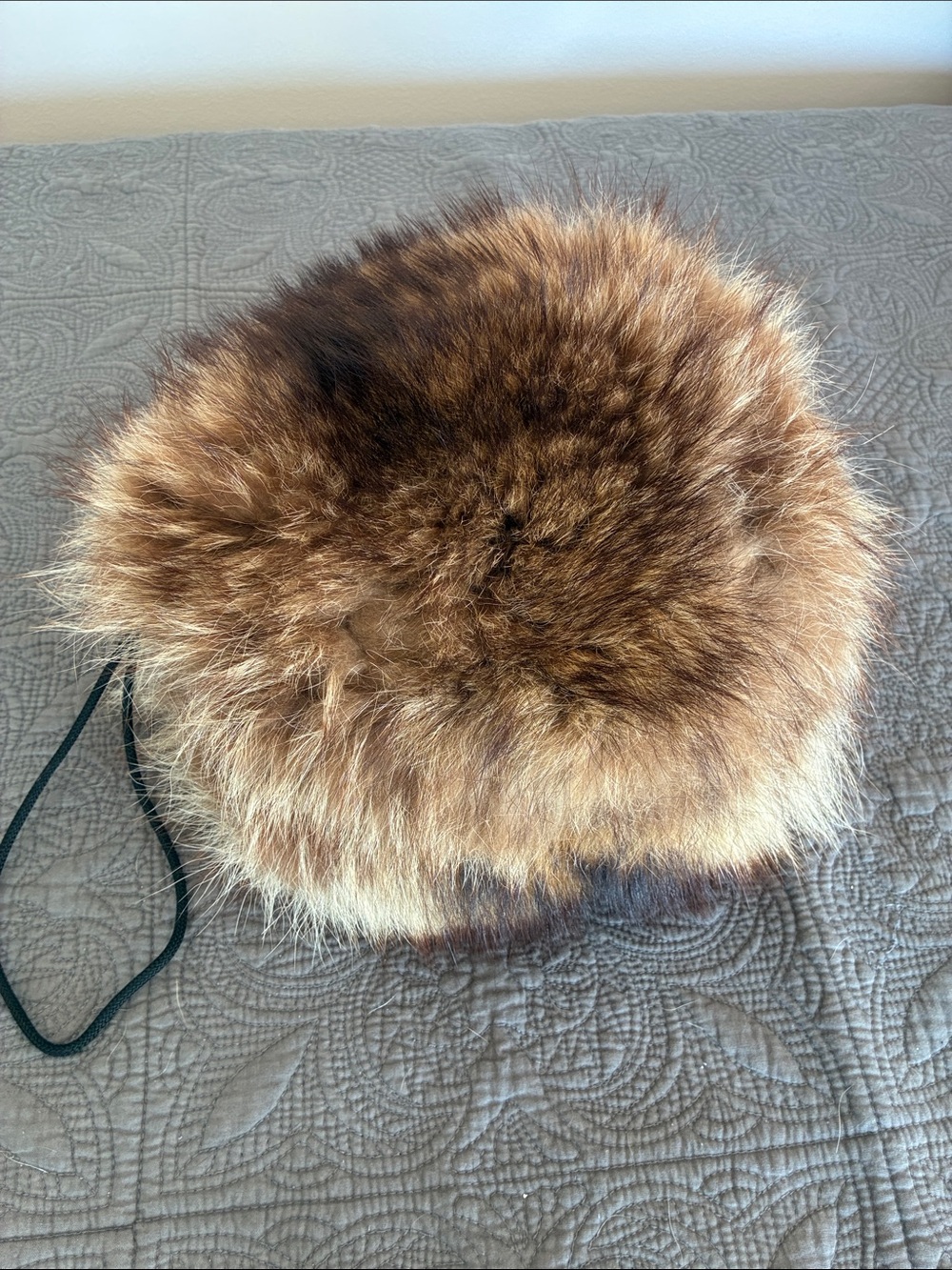 Plush vintage Fur Women’s muff satin interior with zip
